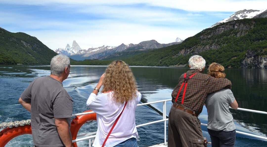 Lago del Desierto +  Glaciar Vespignani